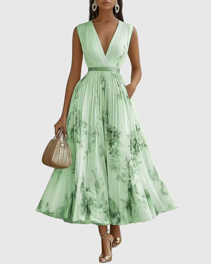 Stella - Elegant Pleated Maxi Dress