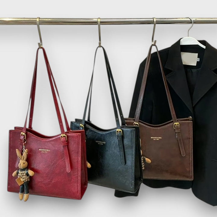Corianne – Structured Shoulder Bag with Urban Lightness